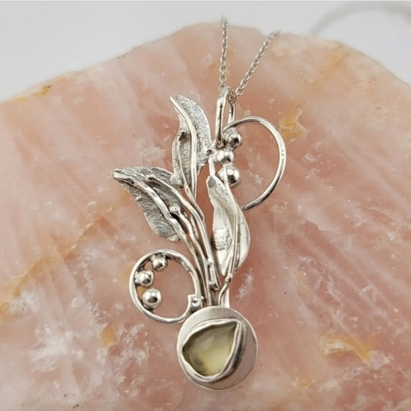 PREHNITE STONE GARDEN PENDANT HANDMADE IN STERLING SILVER - Picture 6 of 7